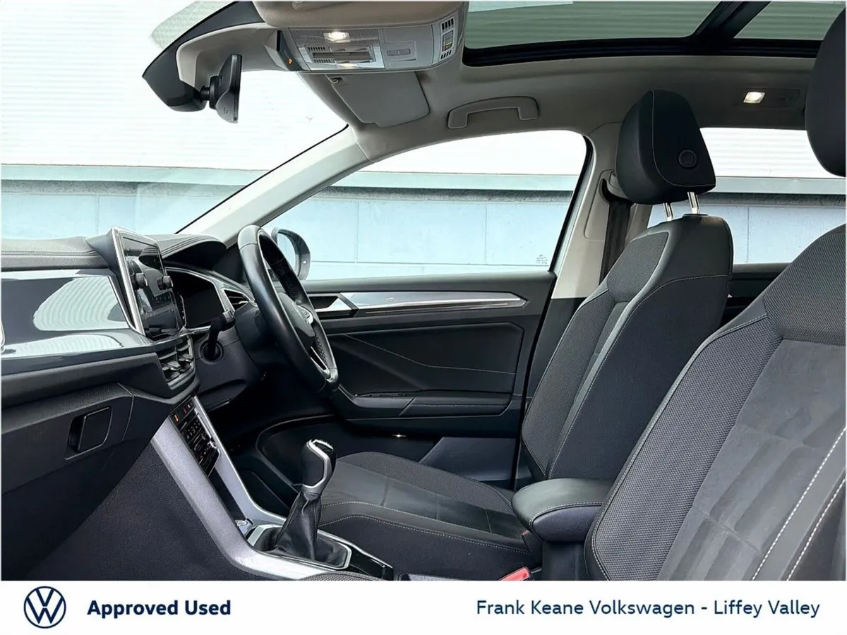 Volkswagen T-Roc STYLE PLUS 1.0 TSI 110HP *SUNROOF - Image 4