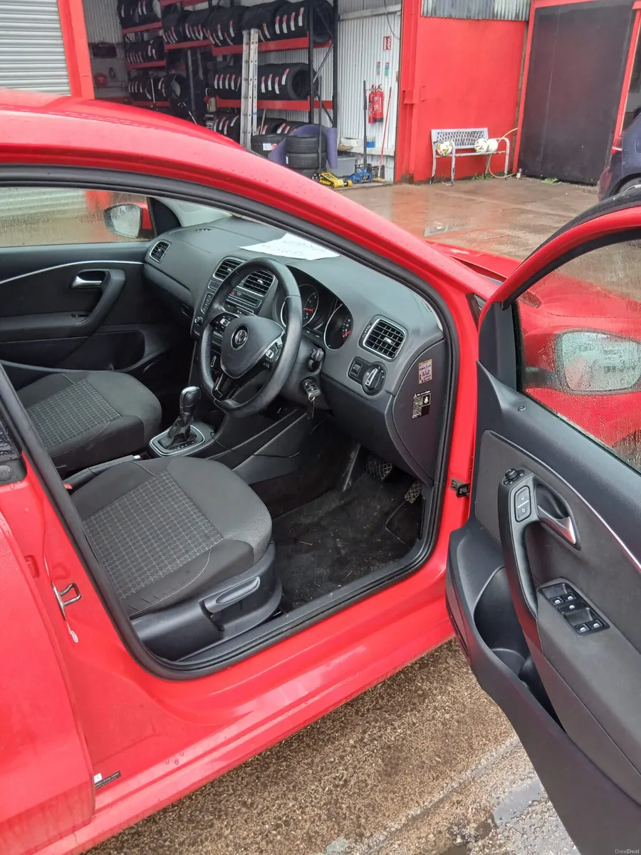 Volkswagen Polo 2015 - Image 4