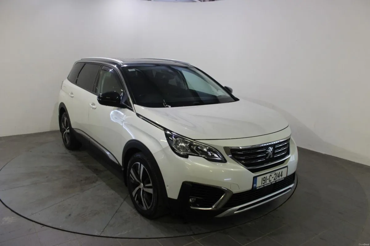 Peugeot 5008 1.5 BlueHDi 130bhp Allure Manual - TE - Image 1