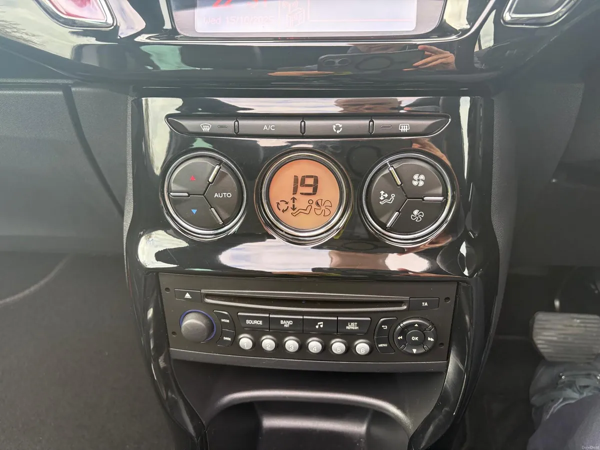 Citroen DS3 Convertible, 2016, Automatic, 1.2 Petr - Image 6