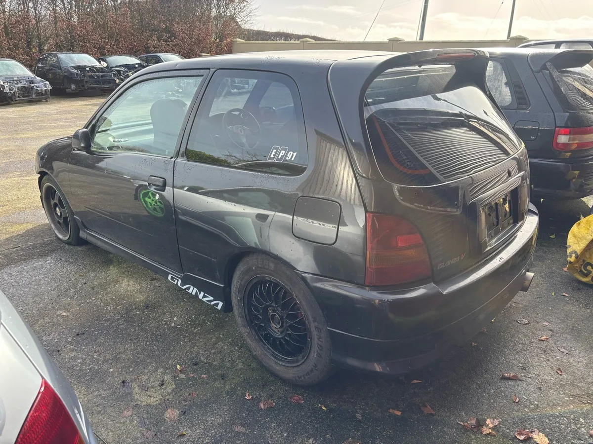 Toyota starlet Glanza V - Image 4