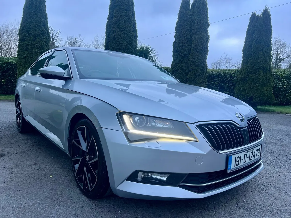 2019 Skoda Superb 2.0 TDI DSG Automatic - Image 3