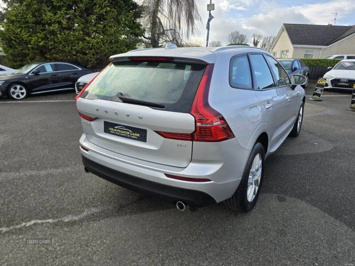 Volvo XC60 Momentum - Image 4