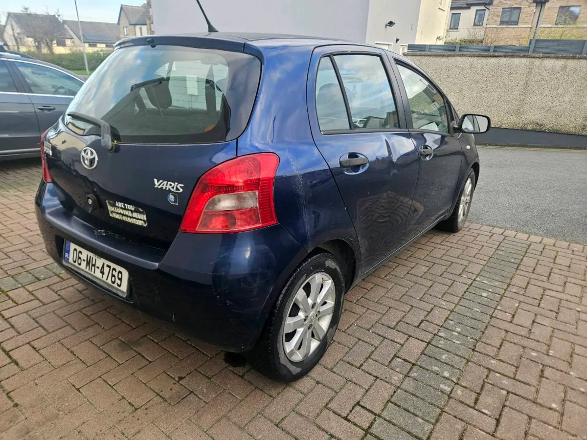 Toyota yaris - Image 4