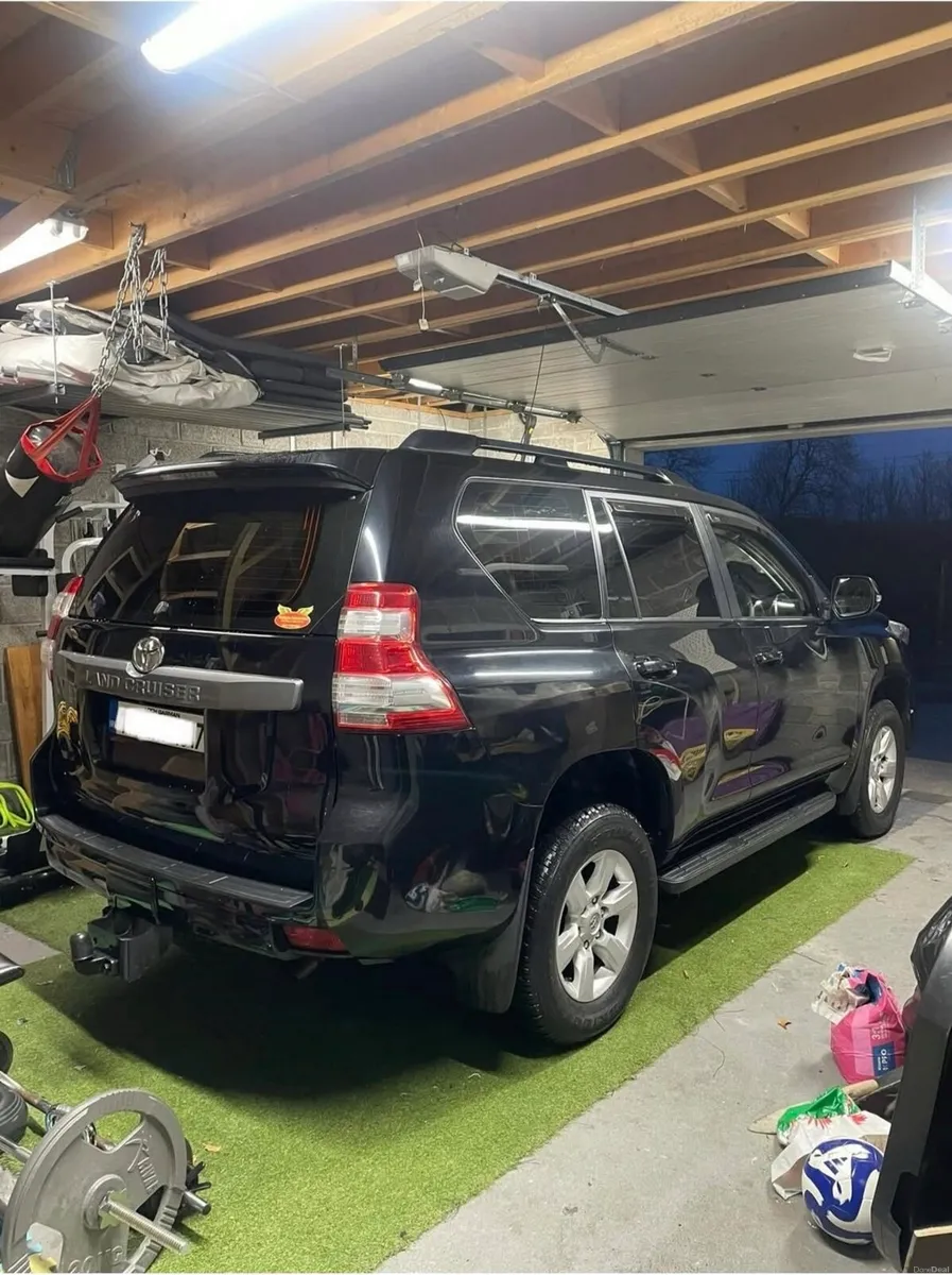 Toyota Landcruiser Business Class - Image 2