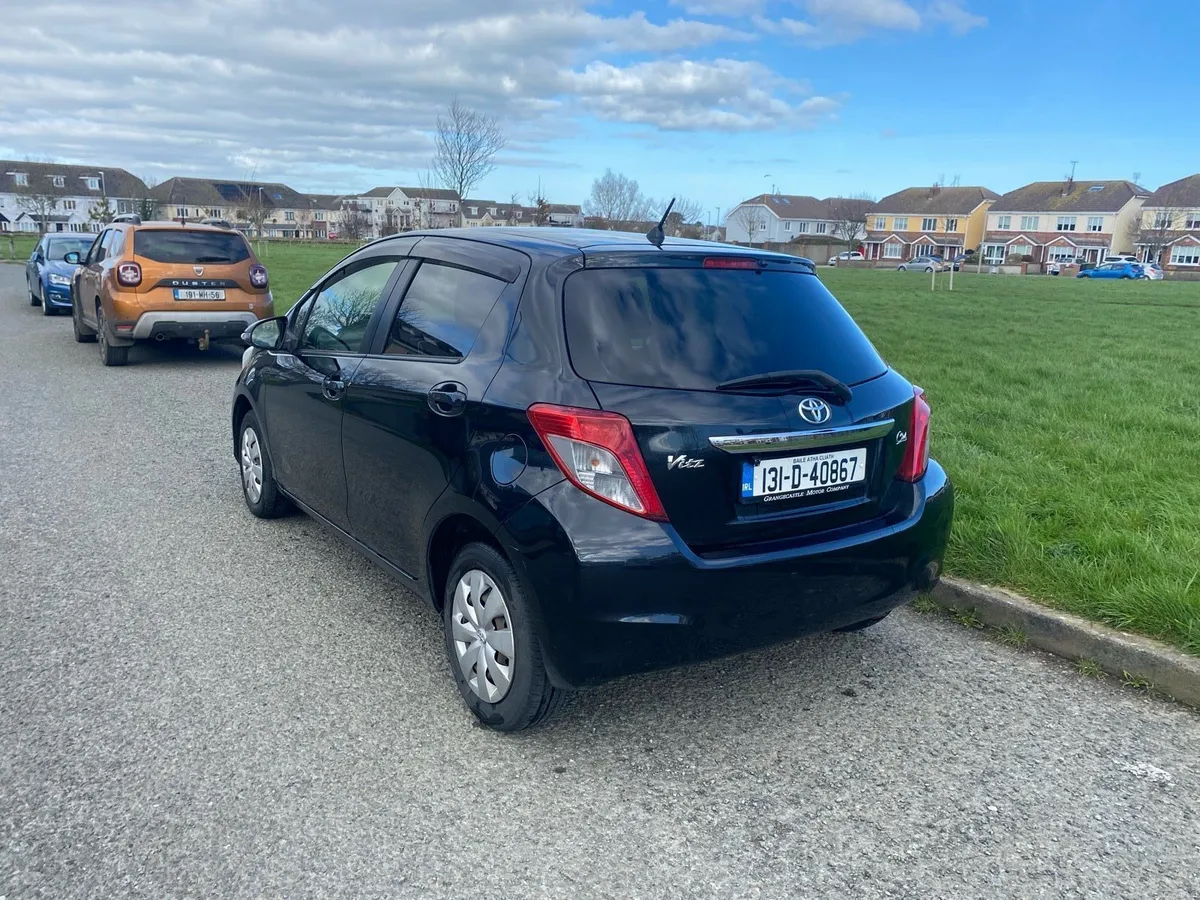 2013 Toyota Vitz - Image 2
