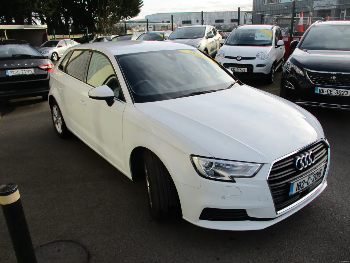 AUDI A3 1. TSI SE AUTO 5DR - Image 3