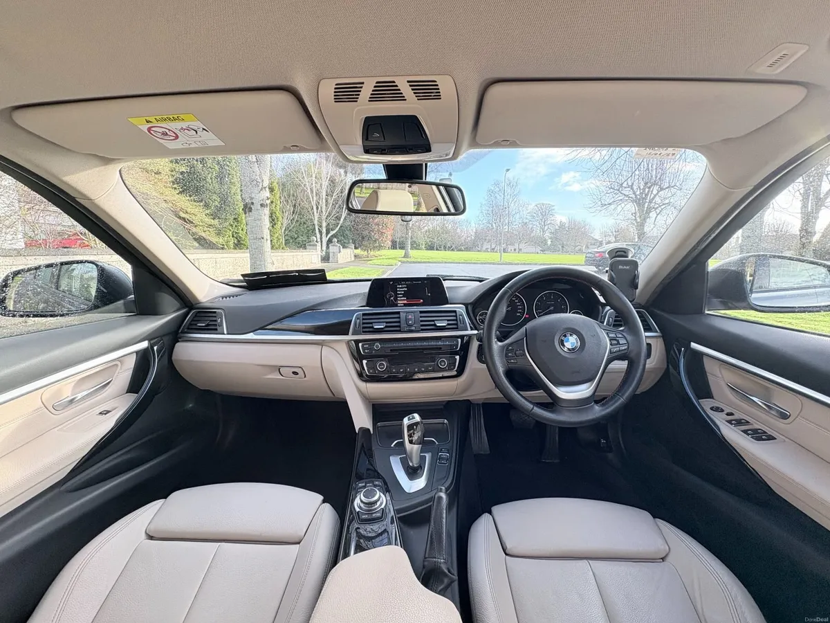 BMW 3-Series 2017 - Image 5