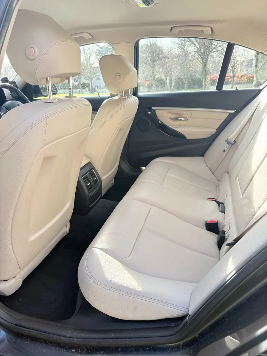 BMW 3-Series 2017 - Image 6