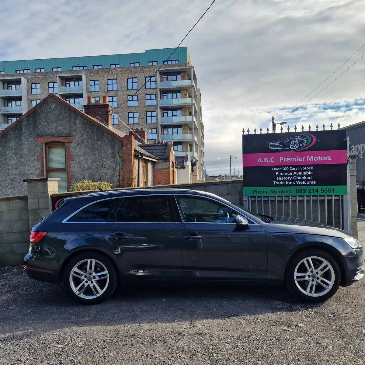 Audi A4 2017 1.4TFSI 150HP Attraction - Image 2