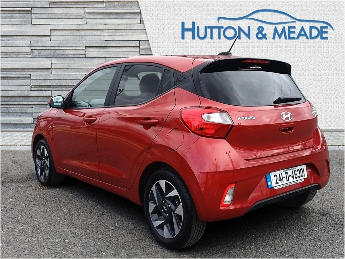 Hyundai i10 Delux Plus Auto 1.0 Petrol 5dr - Image 3