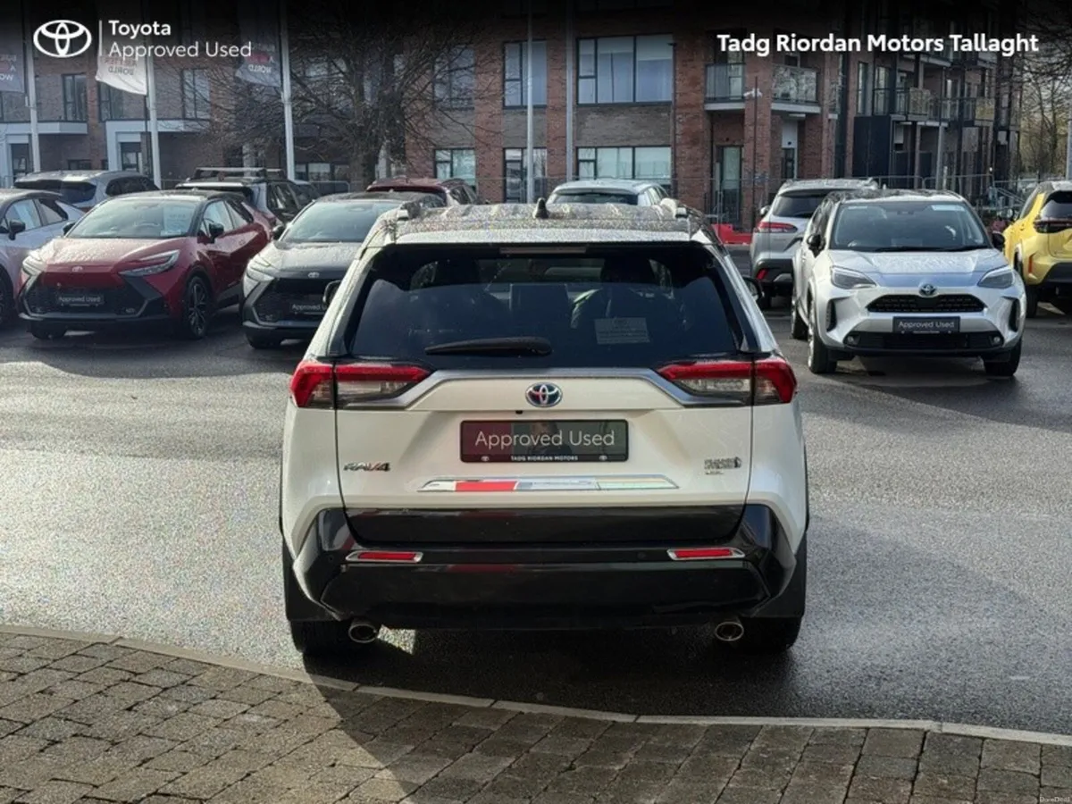 Toyota RAV4 AWD RAV4 PLUG-IN HYBRID SPORT - Image 4