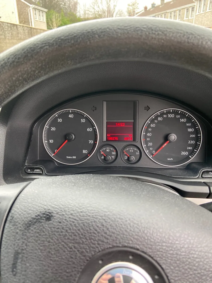 Volkswagen Golf 2008 - Image 2