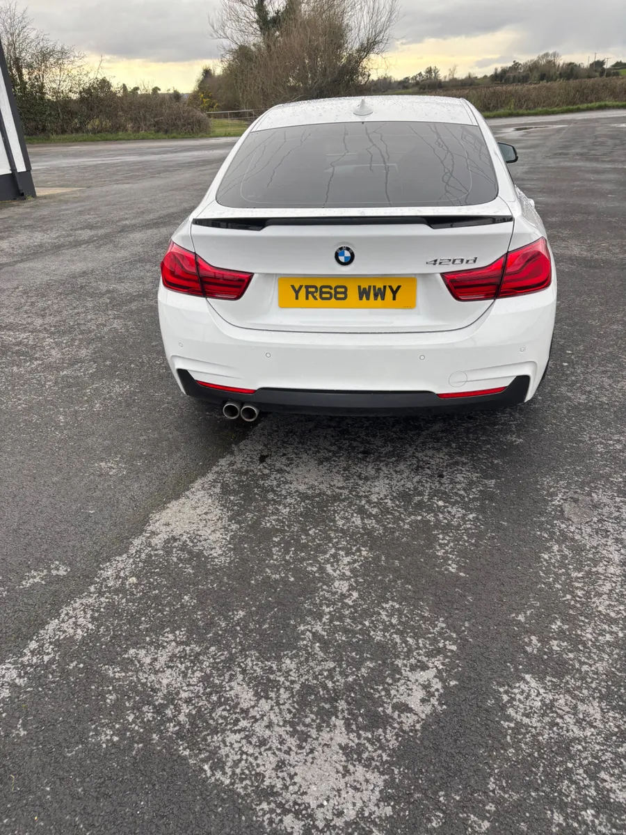 BMW 4-Series 2018 - Image 2