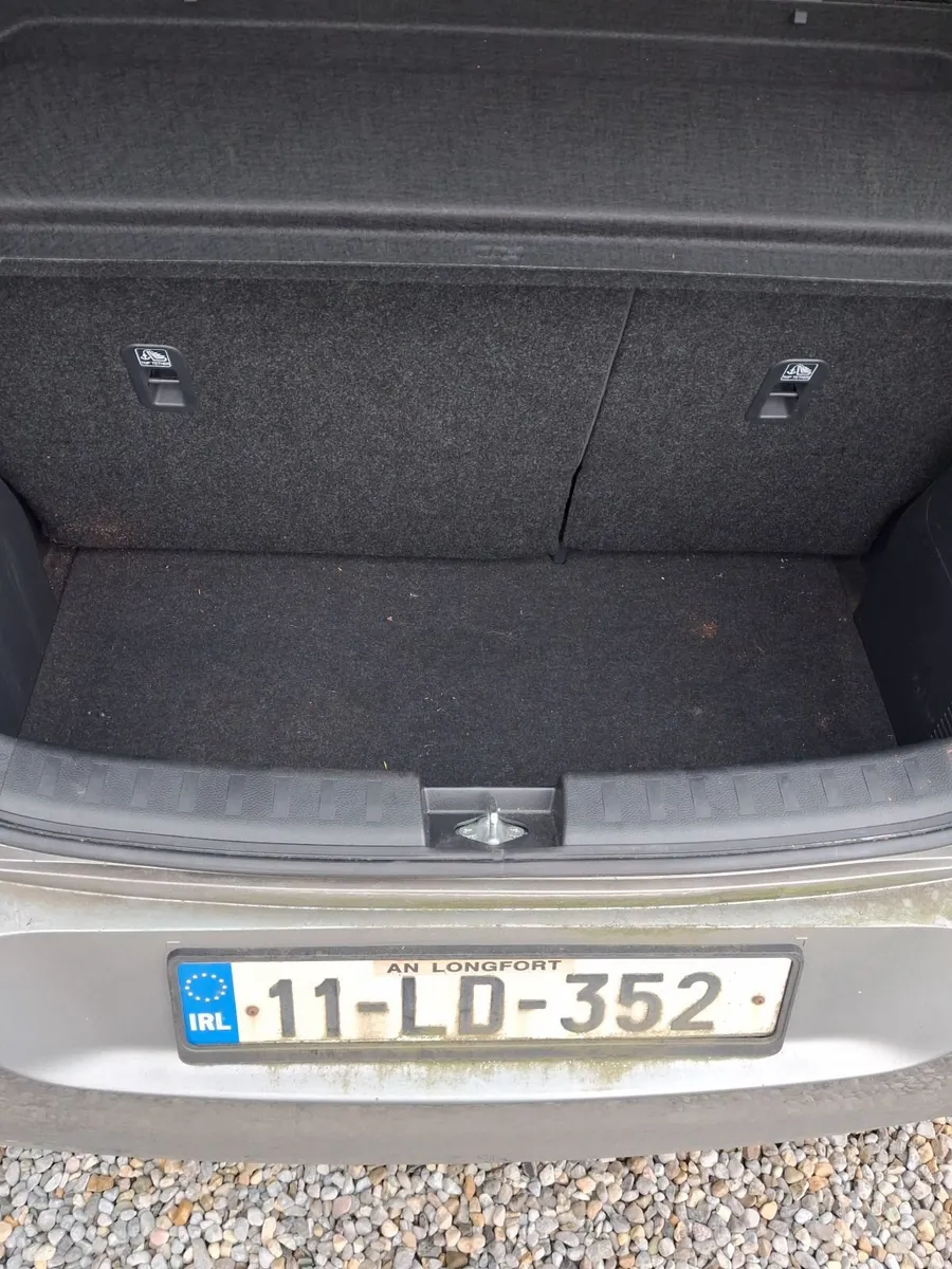 Suzuki Swift 2011 - Image 2