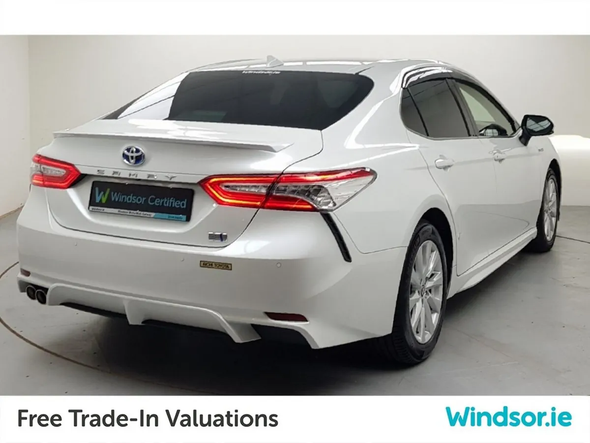 Toyota Camry Hybrid Auto - Image 4