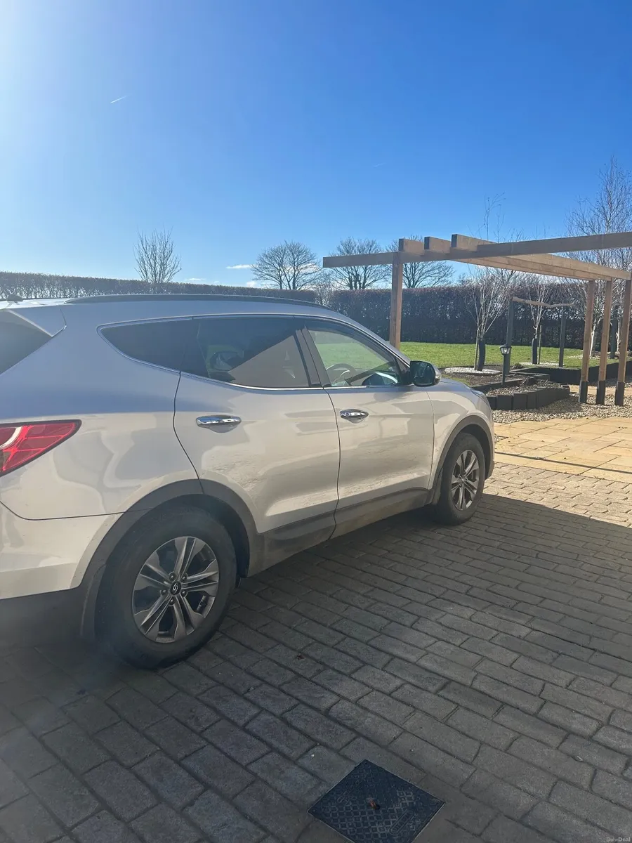 Hyundai Santa Fe 2015 - Image 4