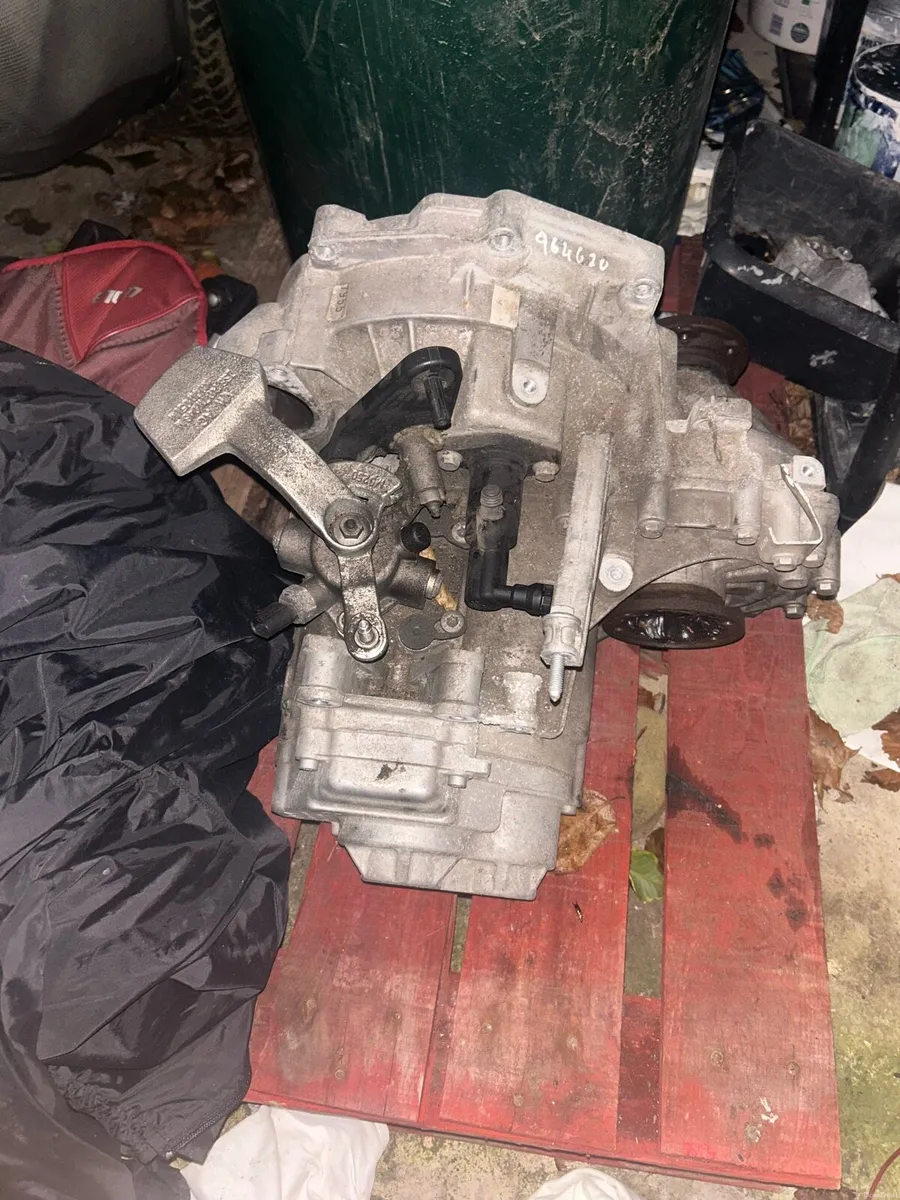 2011 Volkswagen gearbox - 50,000km - Image 1