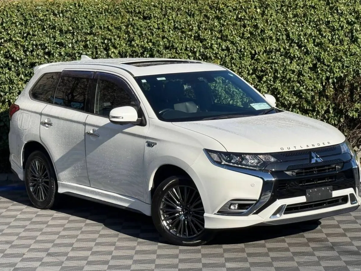Mitsubishi Outlander S-EDITION AWD 2.0 PLUG-IN HYB - Image 1