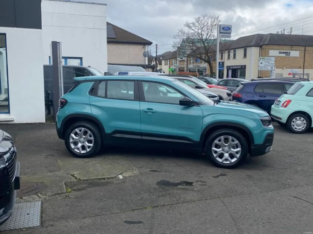 Jeep Avenger EV Altitude , 54kWh , Full Electric 4 - Image 4
