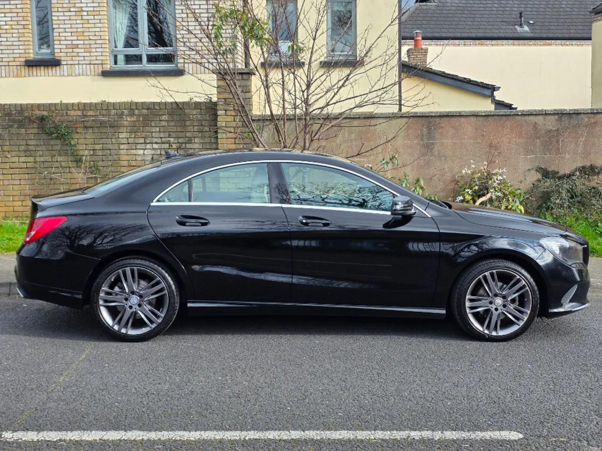 Mercedes-Benz CLA 180 d D Urban 4DR Auto - Image 2