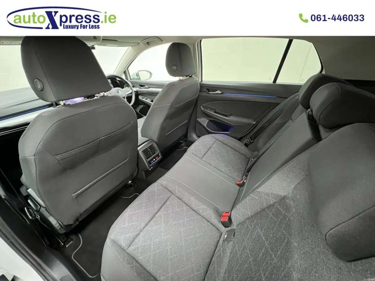 Volkswagen Golf 1.0 ETSI Automatic - Image 4