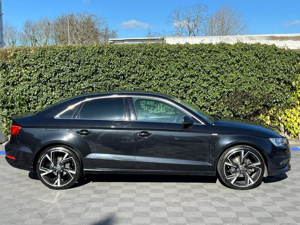 Audi A3 S-LINE PACK 1.4 TFSI AUTO // 19" S-LINE AL - Image 2