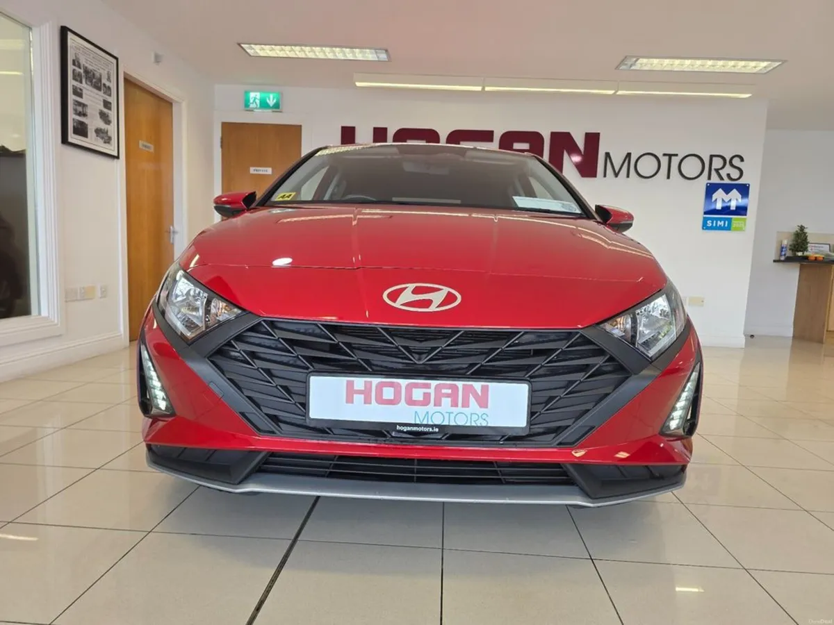 Hyundai i20 Deluxe Plus 5DR * Fabulous Spec * - Image 2