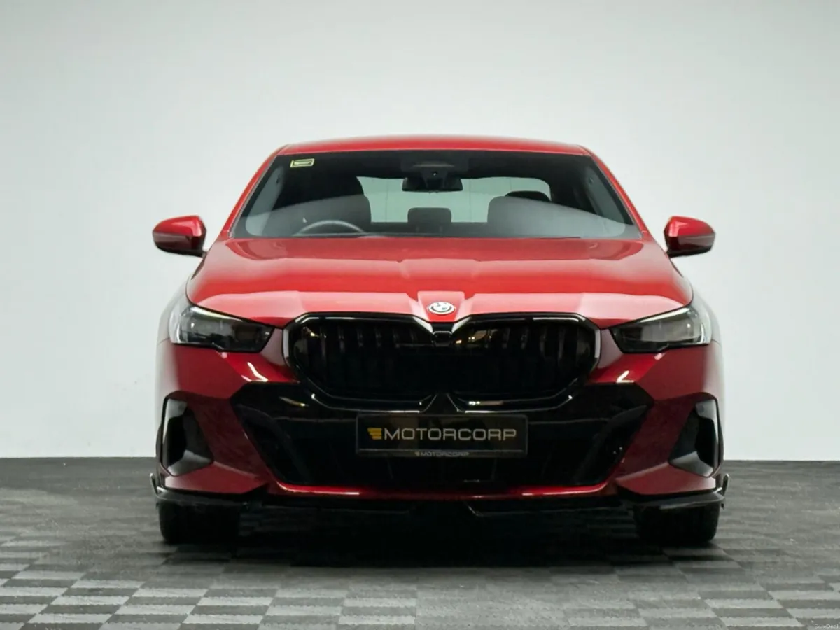 BMW 5-Series 530E M SPORT - Image 2