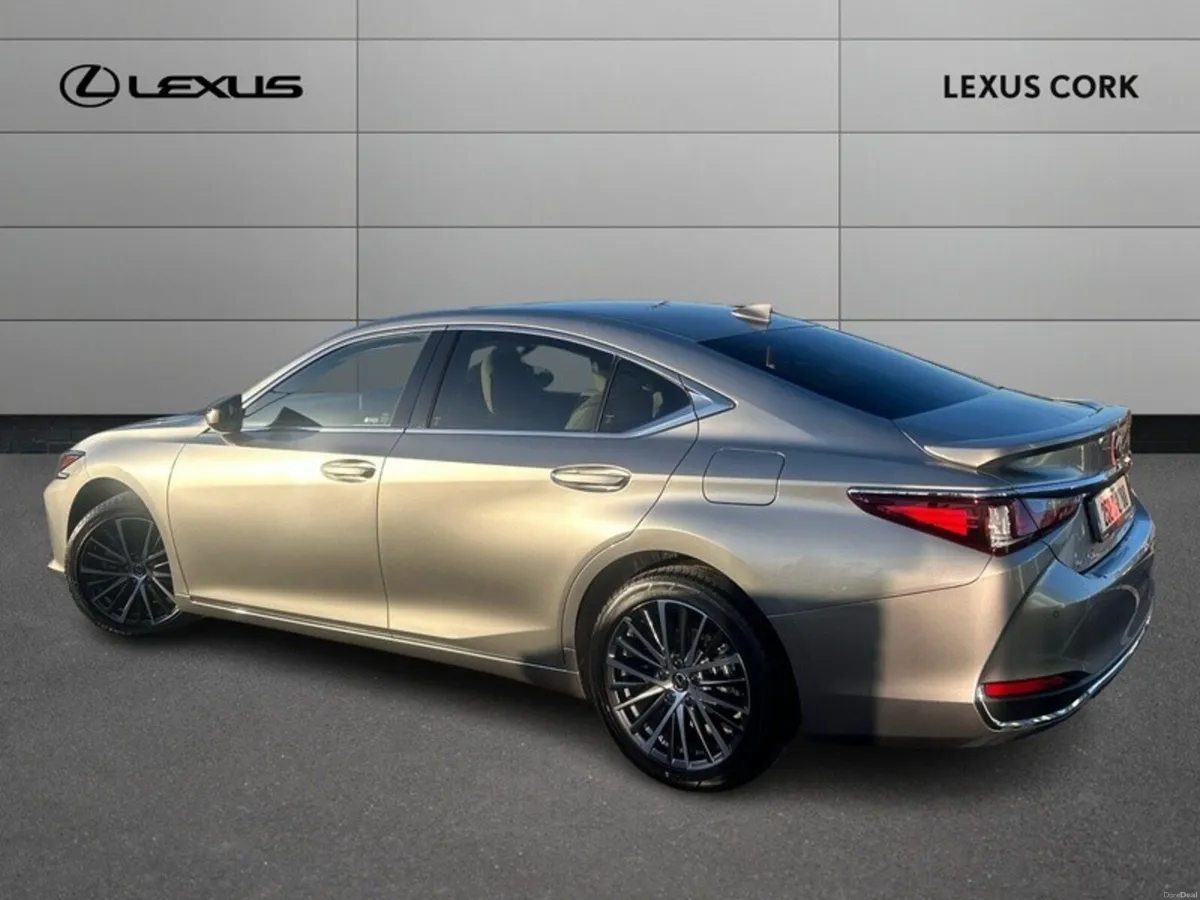 Lexus ES 2.5 - Image 3