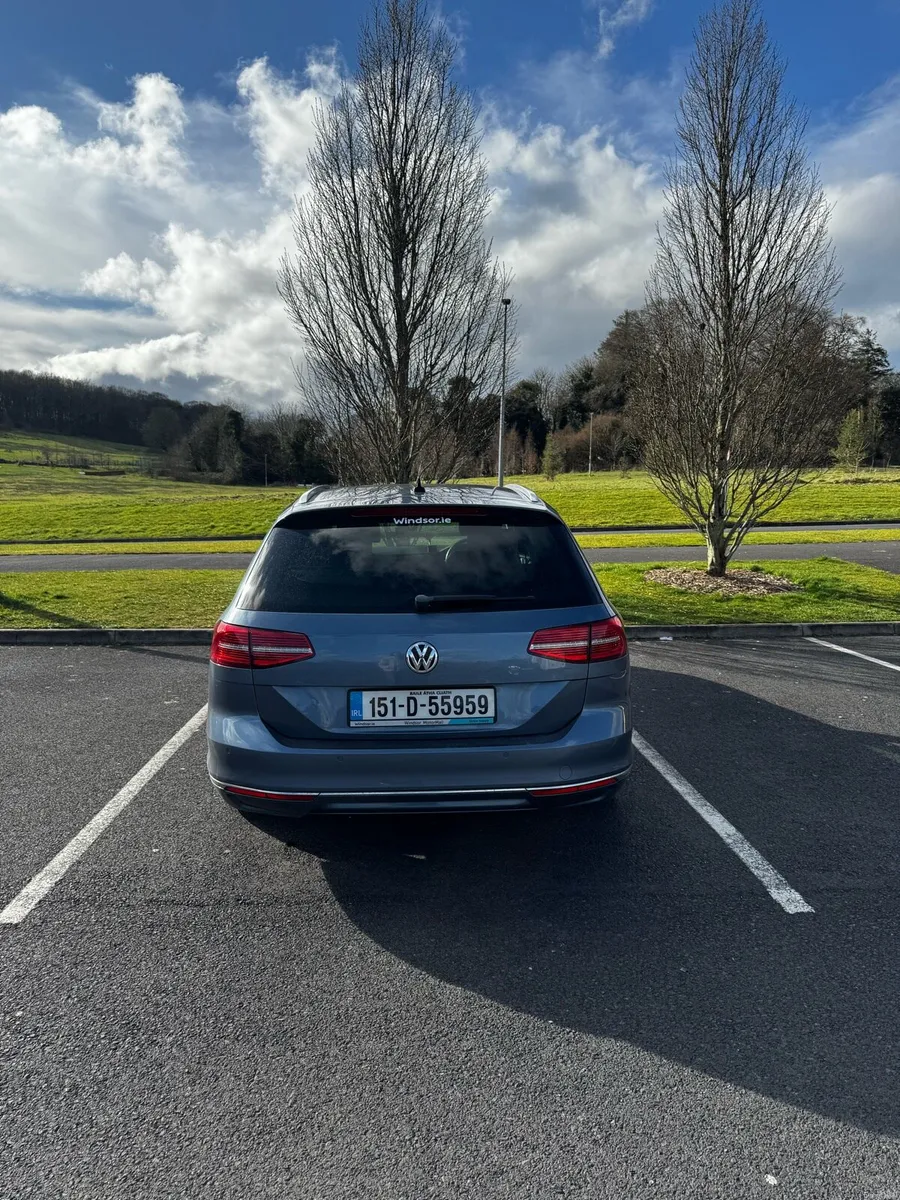 Volkswagen Passat - Image 3
