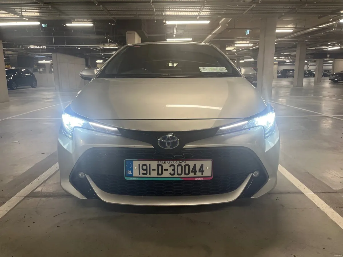 Quick Sale - 2019 Toyota Corolla Luna Hybrid - Image 2