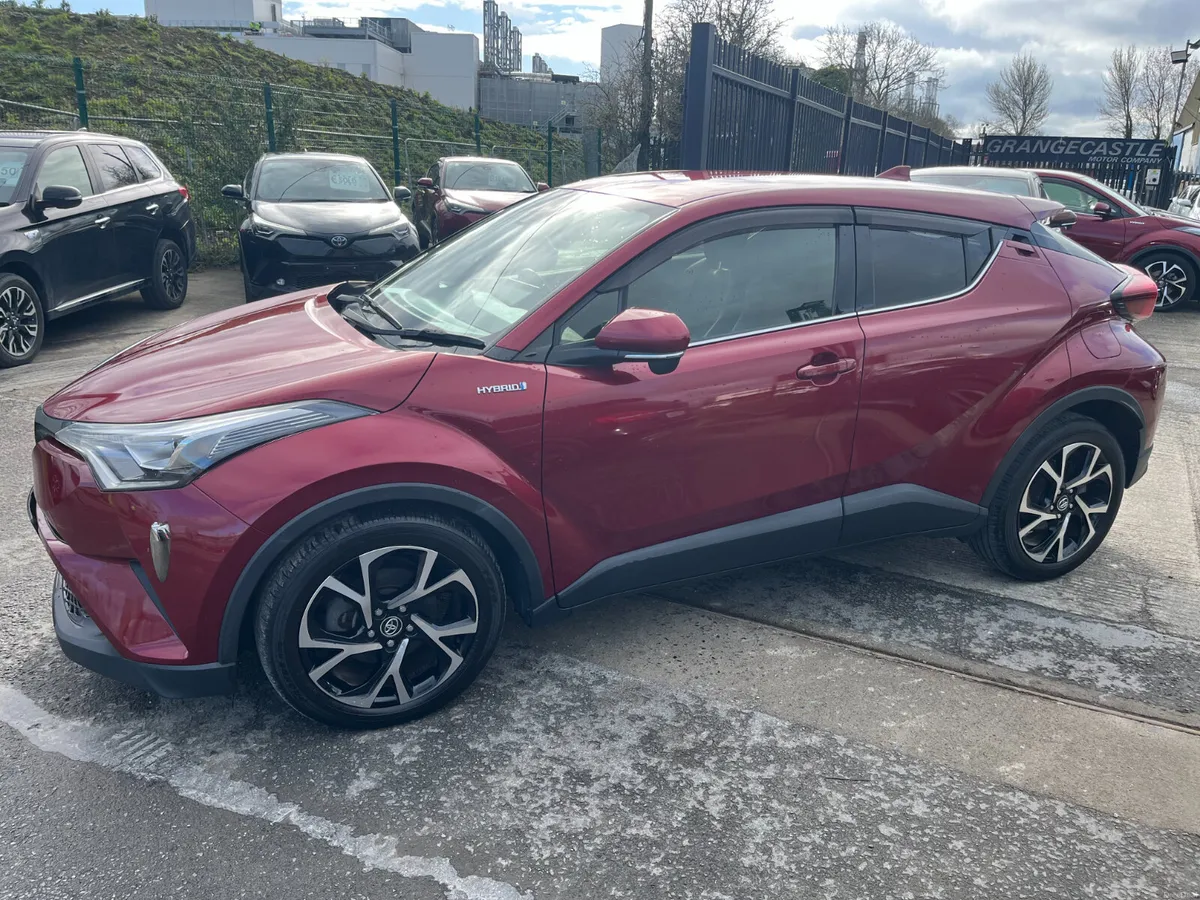 TOYOTA C-HR 2018, 1.8 HYBRID AUTO LOW KM HIGH SPEC - Image 4