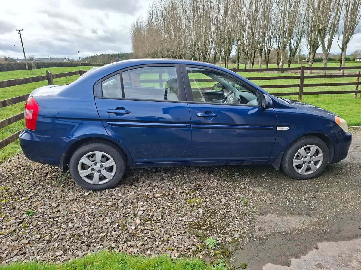 Hyundai Accent 2007 - Image 3