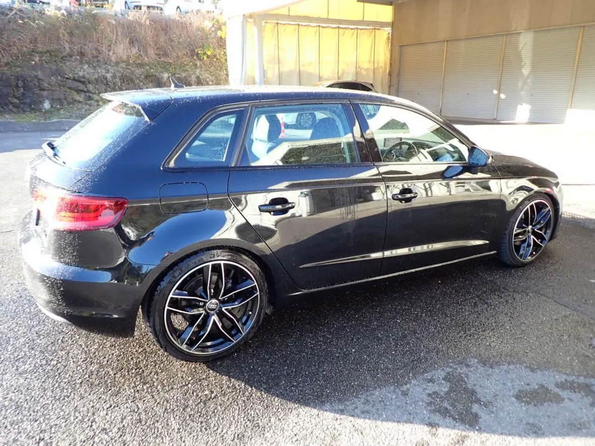 AUDI A3 1.4 TFSI SPORT AUTO 2014 - Image 2
