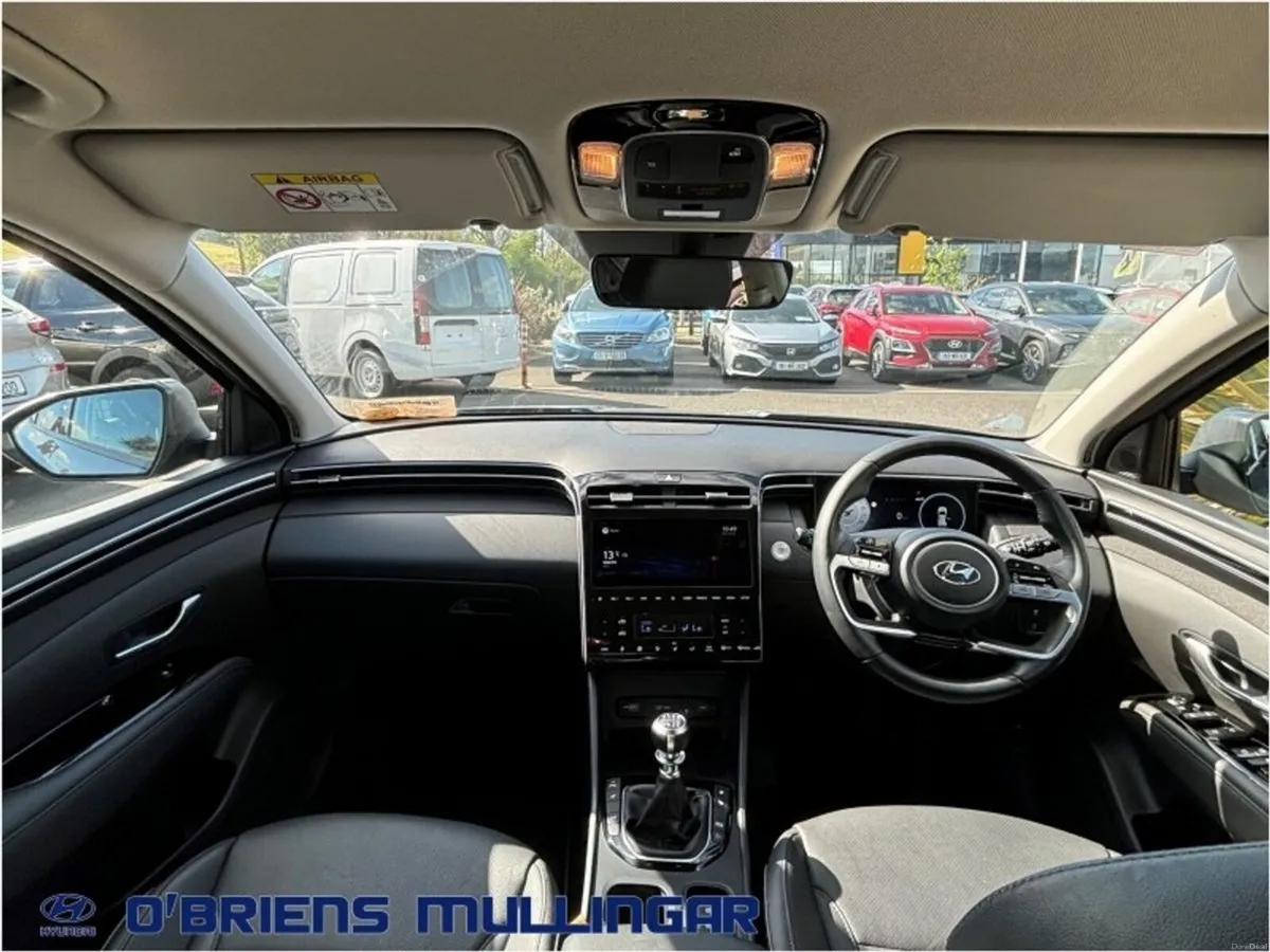 Hyundai Tucson ix35 Executive Plus 2tone 5DR - Image 2