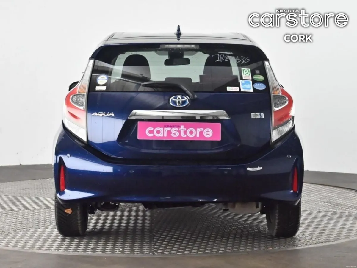 Toyota Aqua 1.5 Hybrid Auto - Image 4