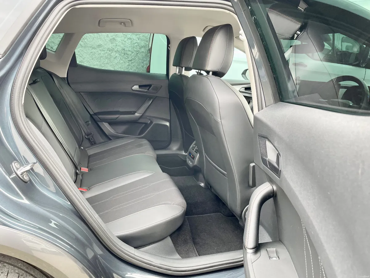 Cupra Formentor E-Hybrid 1.4 PHEV 204BHP Auto,2024 - Image 4