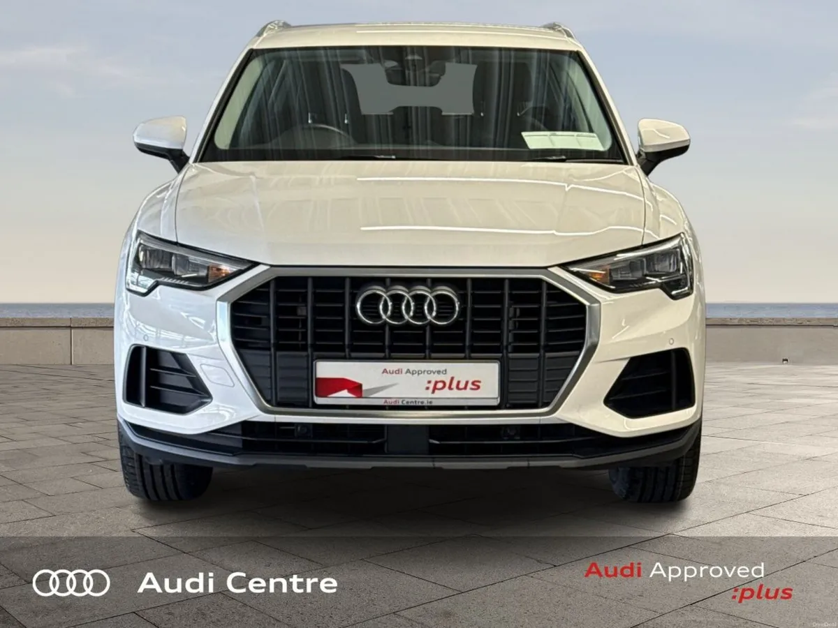 Audi Q3 45 TFSI E S Tronic SE - Image 2
