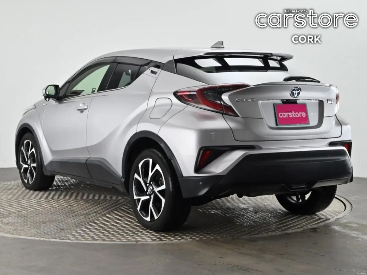 Toyota C-HR 1.8 HYBRID Auto - Image 3