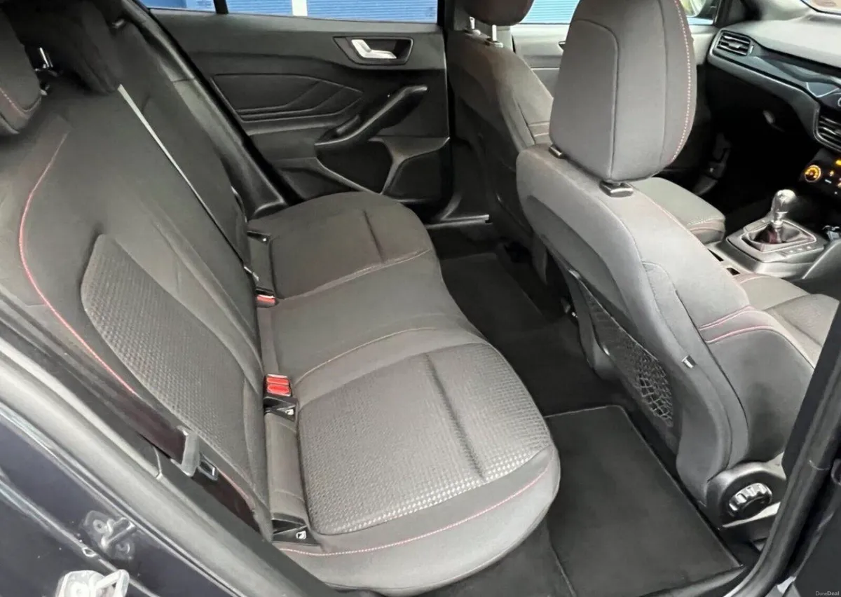 2020 Ford Focus ST Line - Image 3