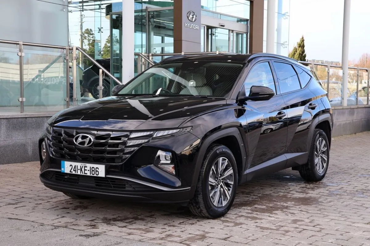 Hyundai Tucson 2WD Executive HEV Auto - Image 3