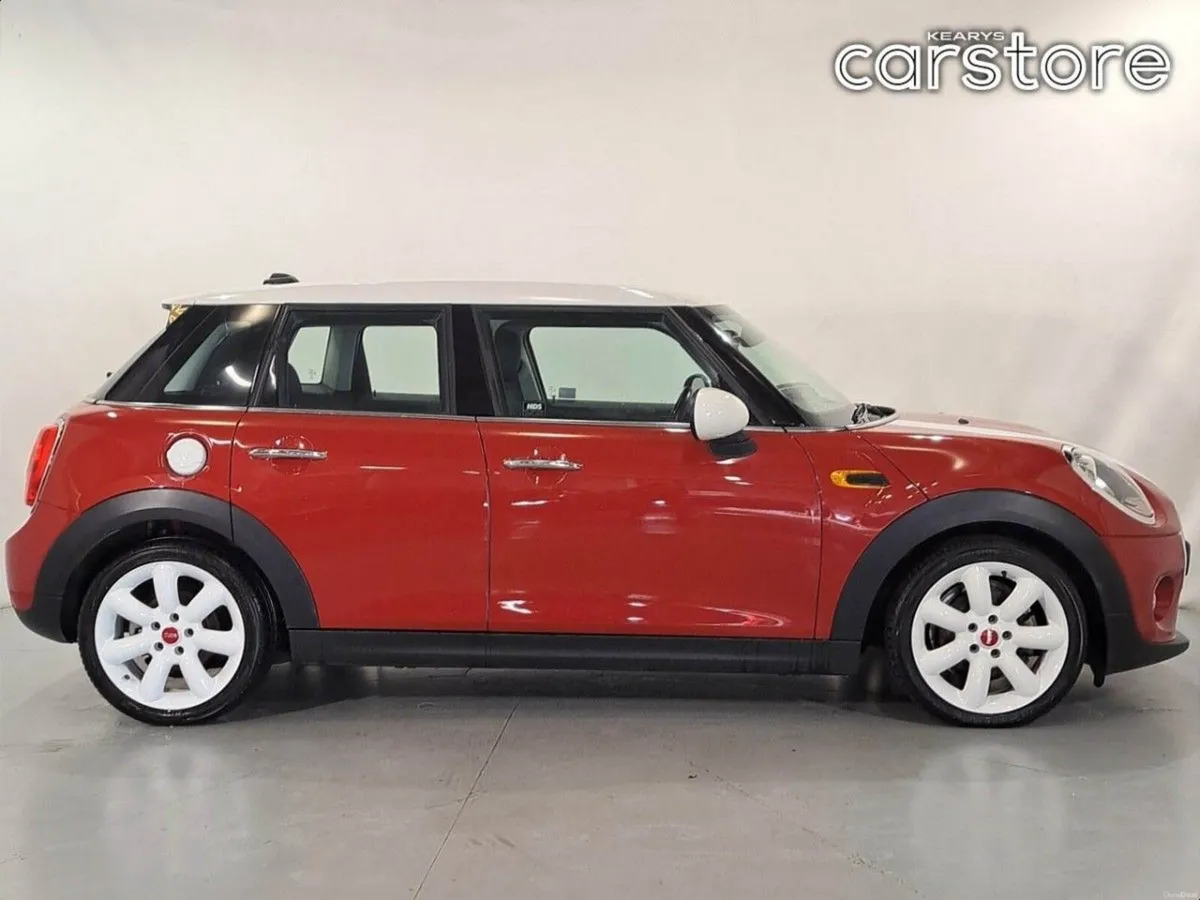 Mini Cooper 1.6 PET AUTO - Image 2