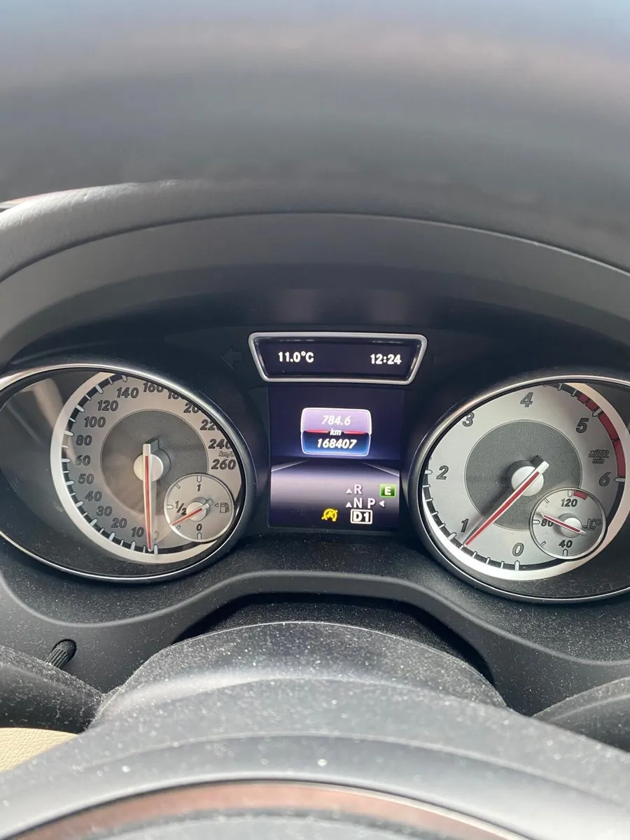 Mercedes-Benz GLA 2017 - Image 4