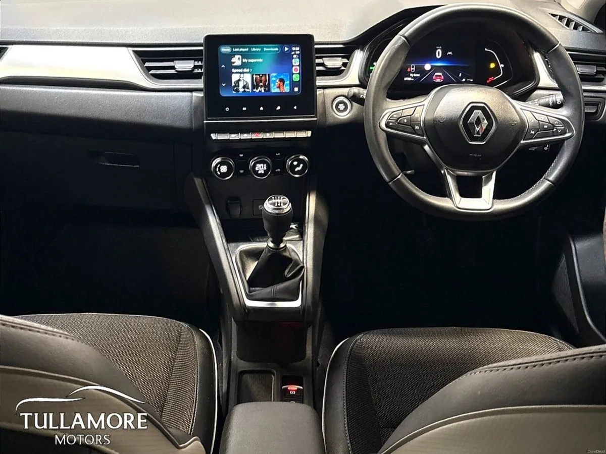 Renault Captur TCe 90 Techno - Image 2