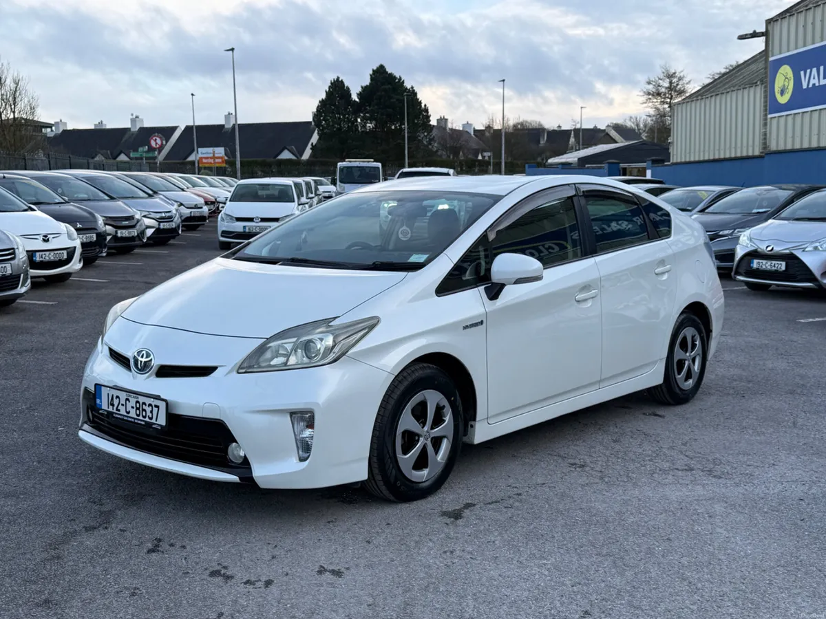 Immaculate Toyota Prius Self Charging Hybrid - Image 1