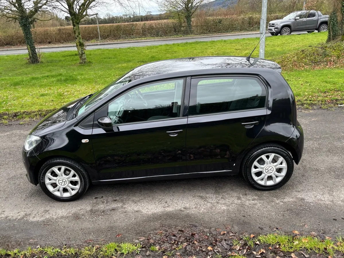 Volkswagen Up AUTOMATIC - Image 4