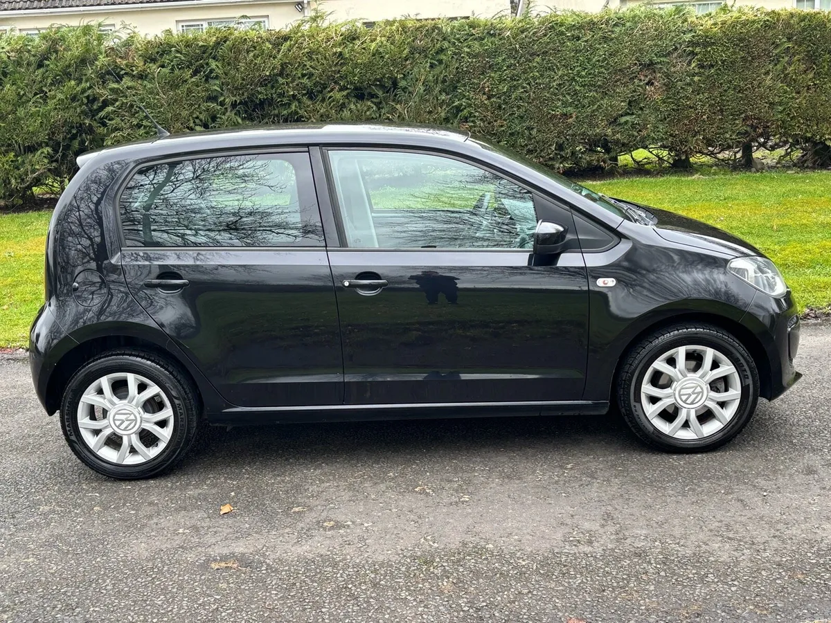 Volkswagen Up AUTOMATIC - Image 2