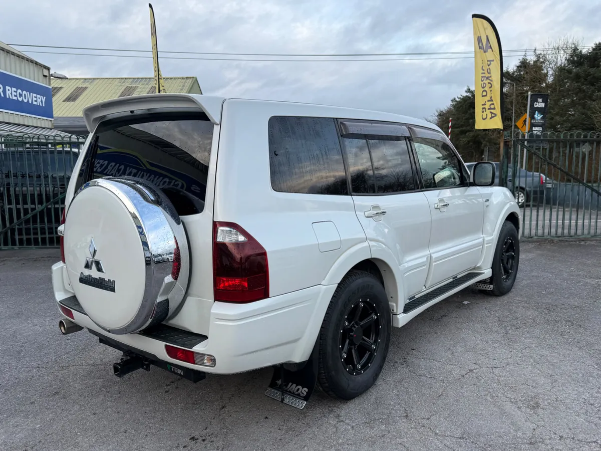 Fresh Import Mitsubishi Pajero 7 Seats Petrol - Image 6
