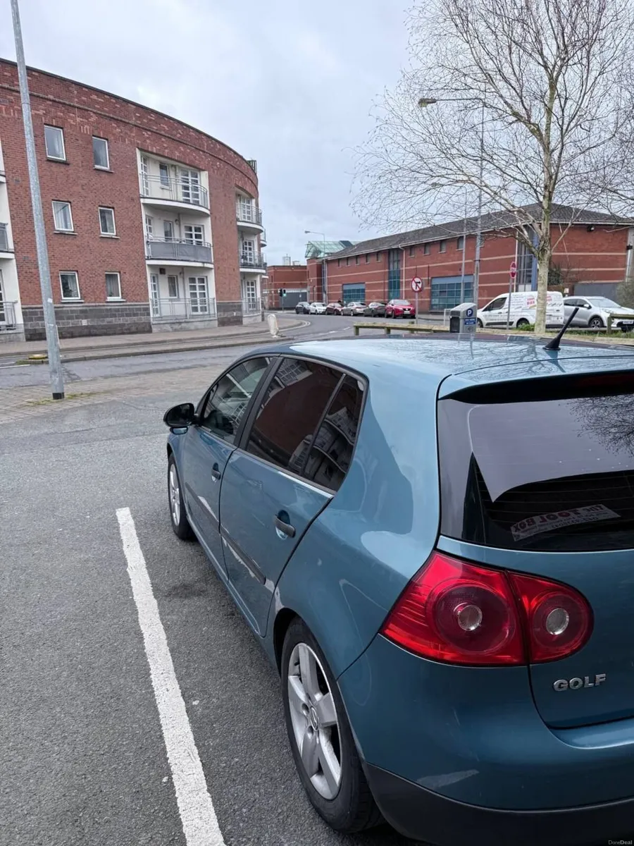 Volkswagen Golf 5 1.6 Auromatic - drives perfect - Image 4